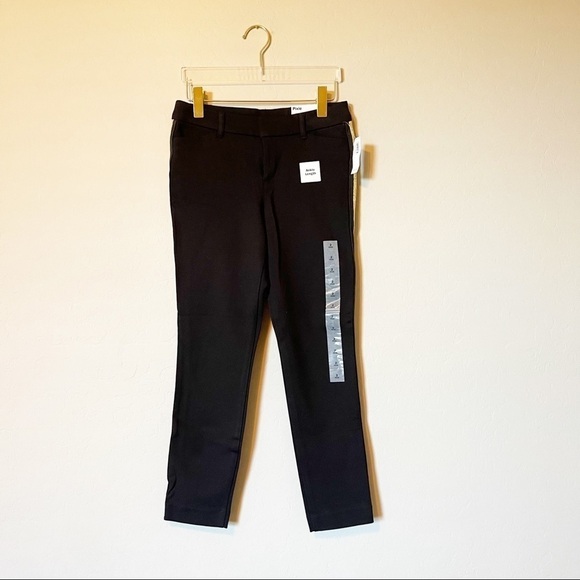 Old Navy Women's Pixie Pant Metallic Stripe Ankle Crop Stretch Black Gold 2 NWT - Picture 2 of 6